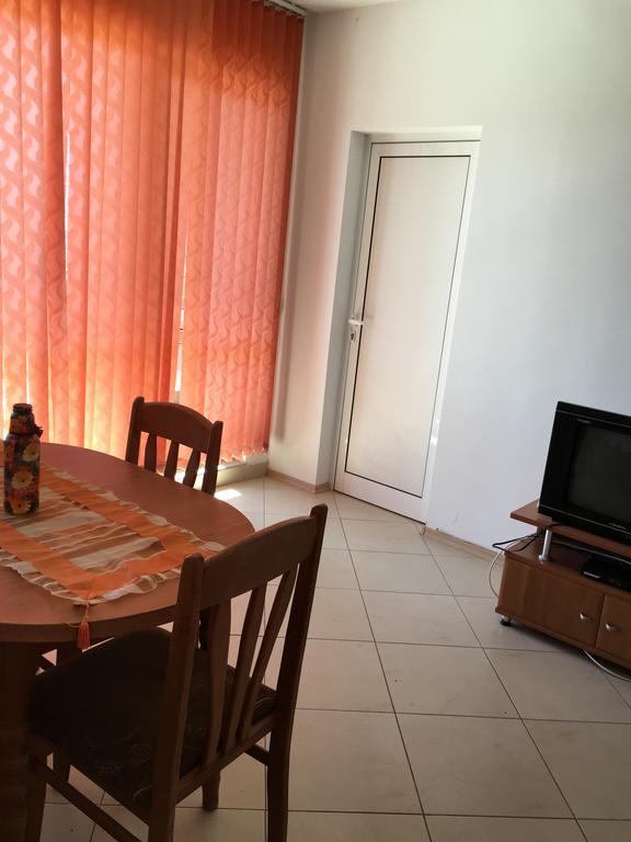 נסבר Adonai Apartments מראה חיצוני תמונה